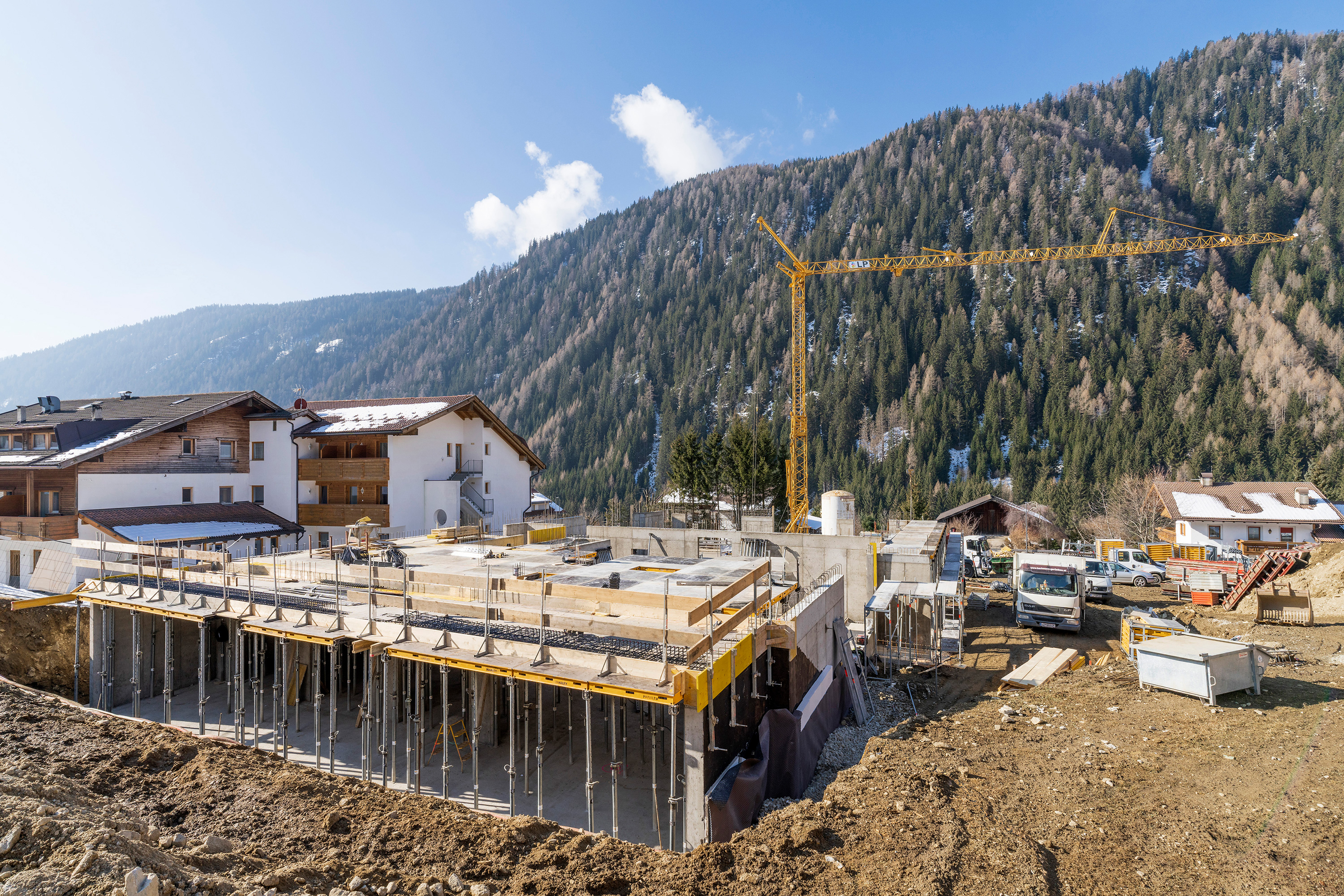 Ricostruzione, ristrutturazione, Valles